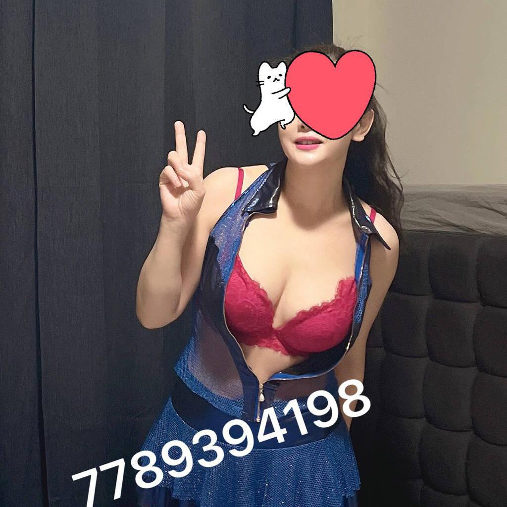 kk And Mina. is Female Escorts. | Vancouver | British Columbia | Canada | EscortsLiaison