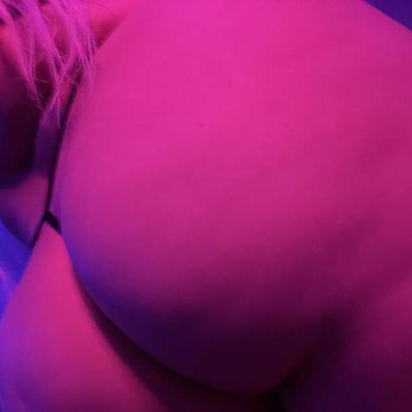 Kandi is Female Escorts. | Lethbridge | Alberta | Canada | EscortsLiaison