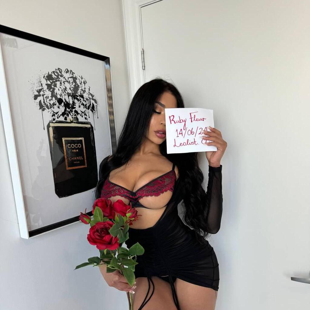 Ruby Fleur is Female Escorts. | Toronto | Ontario | Canada | EscortsLiaison