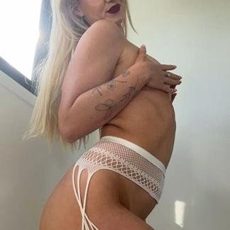 holdblonde201 is Female Escorts. | Newcastle | Australia | Australia | EscortsLiaison