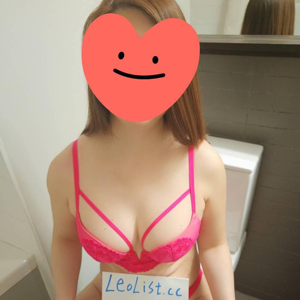 AMY is Female Escorts. | windsor | Ontario | Canada | EscortsLiaison