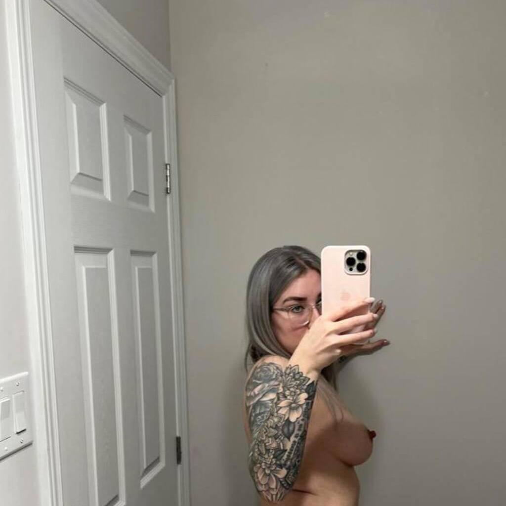 Ashley is Female Escorts. | Sudbury | Ontario | Canada | EscortsLiaison