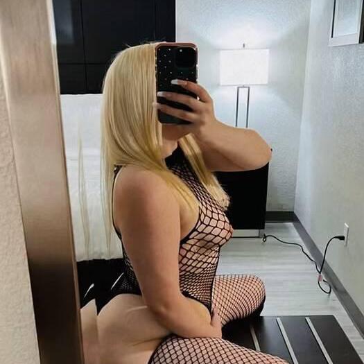 Layla is Female Escorts. | Quebec City | Quebec | Canada | EscortsLiaison