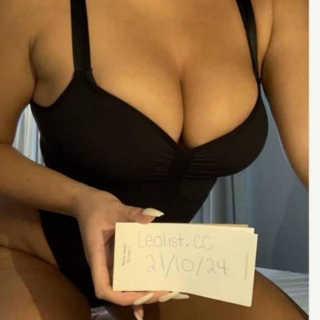 Veronica visiting is Female Escorts. | windsor | Ontario | Canada | EscortsLiaison