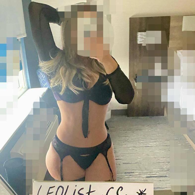 Sarah is Female Escorts. | Barrie | Ontario | Canada | EscortsLiaison