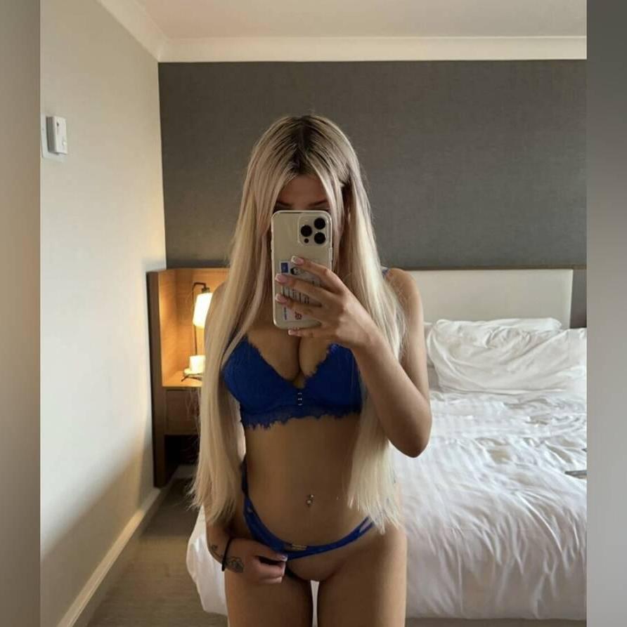 Kami-Star is Female Escorts. | Red Deer | Alberta | Canada | EscortsLiaison