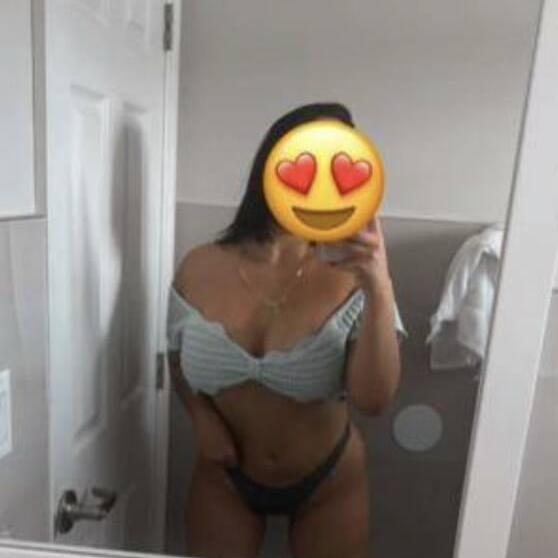 YASMINE is Female Escorts. | Niagara | Ontario | Canada | EscortsLiaison