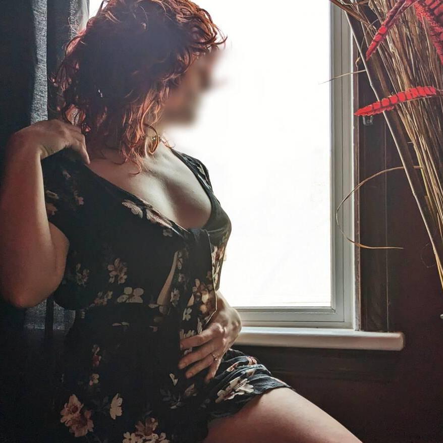 Rayne is Female Escorts. | Niagara | Ontario | Canada | EscortsLiaison