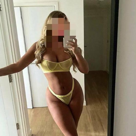 Natalie is Female Escorts. | Barrie | Ontario | Canada | EscortsLiaison