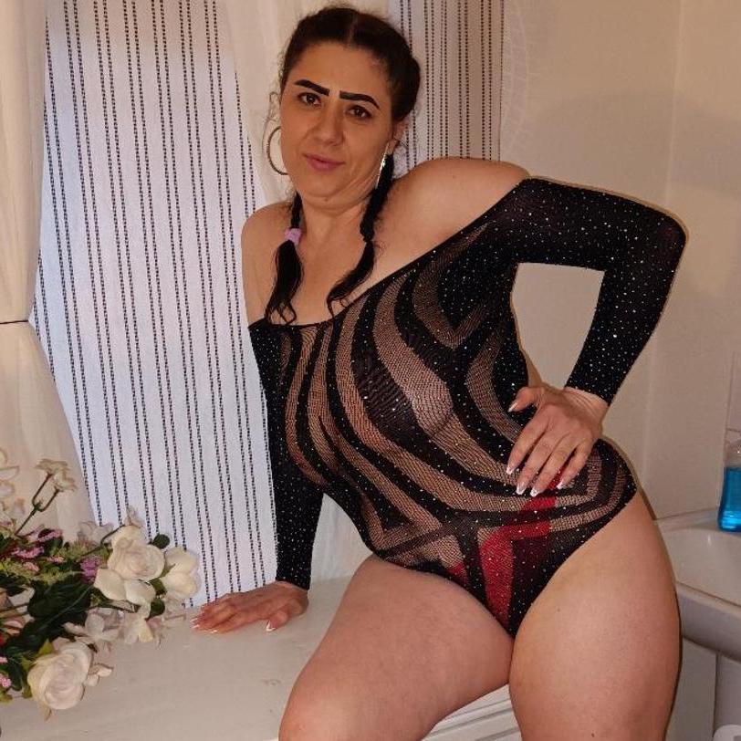  is Female Escorts. | Belfast | United Kingdom | United Kingdom | EscortsLiaison