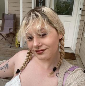  is Female Escorts. | New Hampshire | New Hampshire | United States | EscortsLiaison