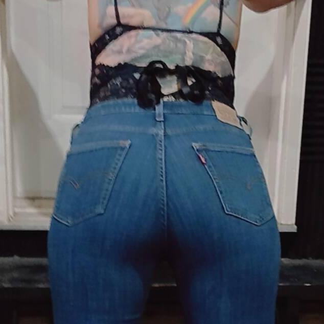 
                        Jennifer Alan
                     is Female Escorts. | Grande Prairie | Alberta | Canada | EscortsLiaison