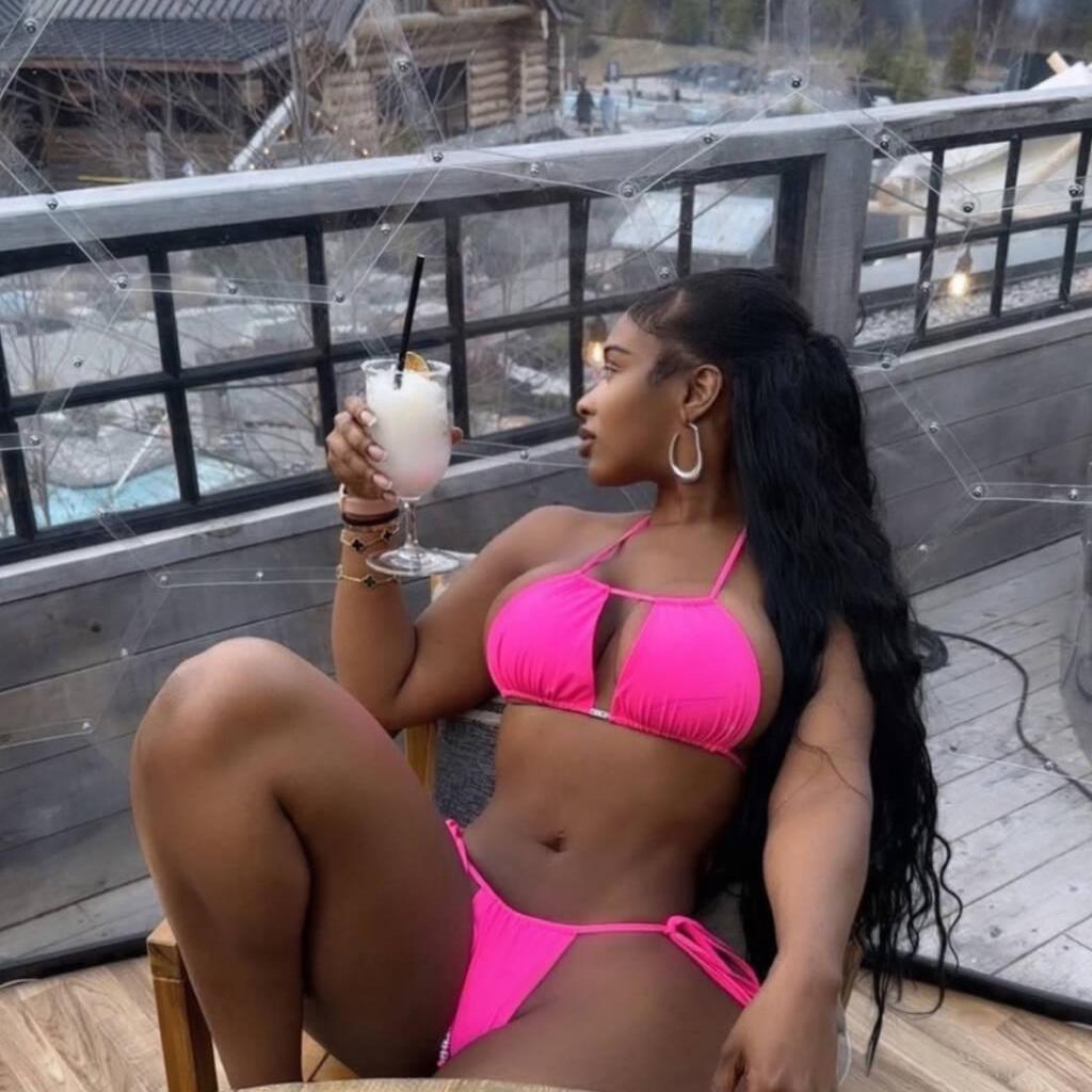 
                        Party Freak
                     is Female Escorts. | Ft Mcmurray | Alberta | Canada | EscortsLiaison