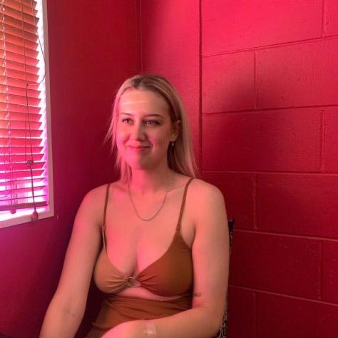  is Female Escorts. | Des moines | Iowa | United States | EscortsLiaison