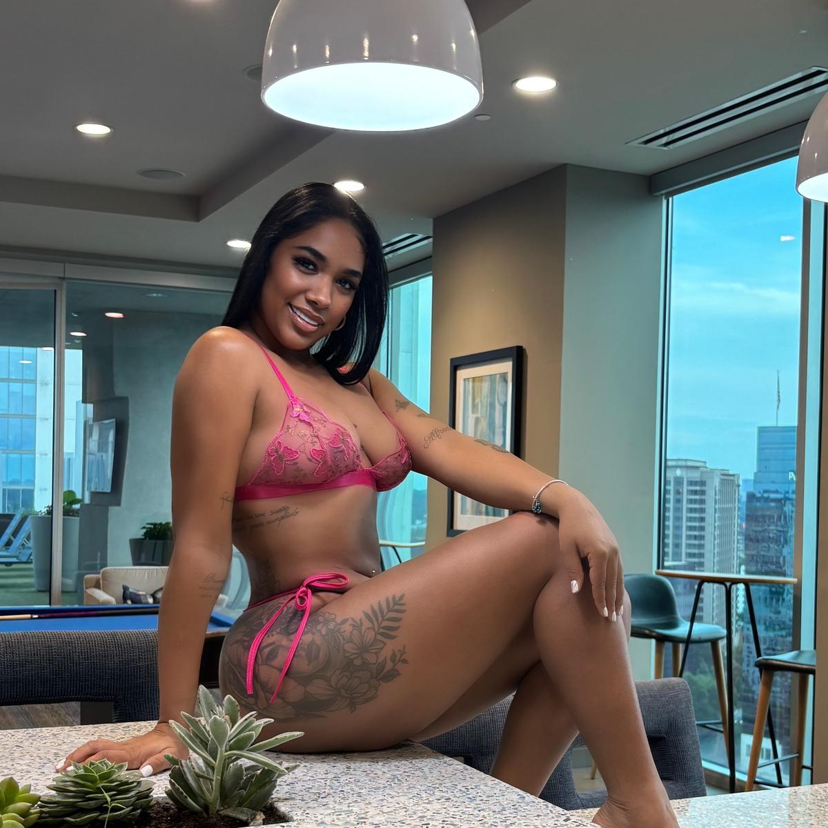  is Female Escorts. | Atlanta | Georgia | United States | EscortsLiaison
