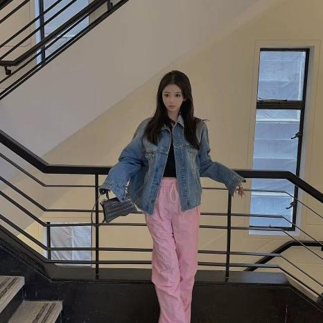  is Female Escorts. | Des moines | Iowa | United States | EscortsLiaison