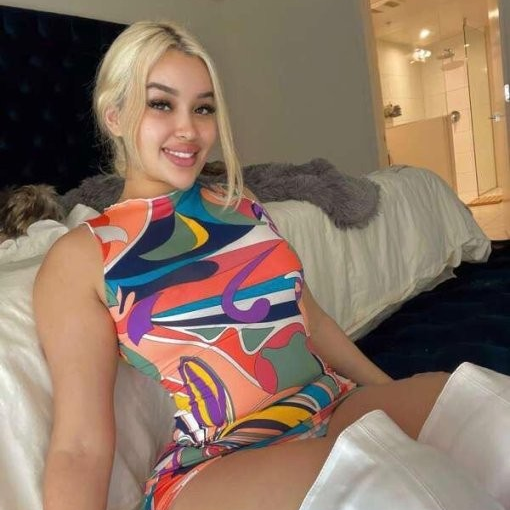 qeenisha is Female Escorts. | New Delhi | India | India | EscortsLiaison