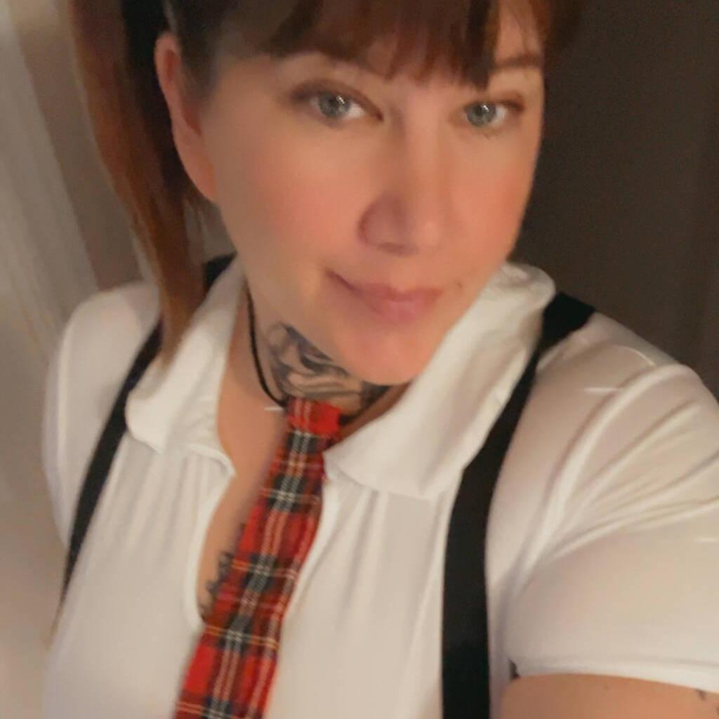 
                        Heidi
                     is Female Escorts. | Kitchener | Ontario | Canada | EscortsLiaison