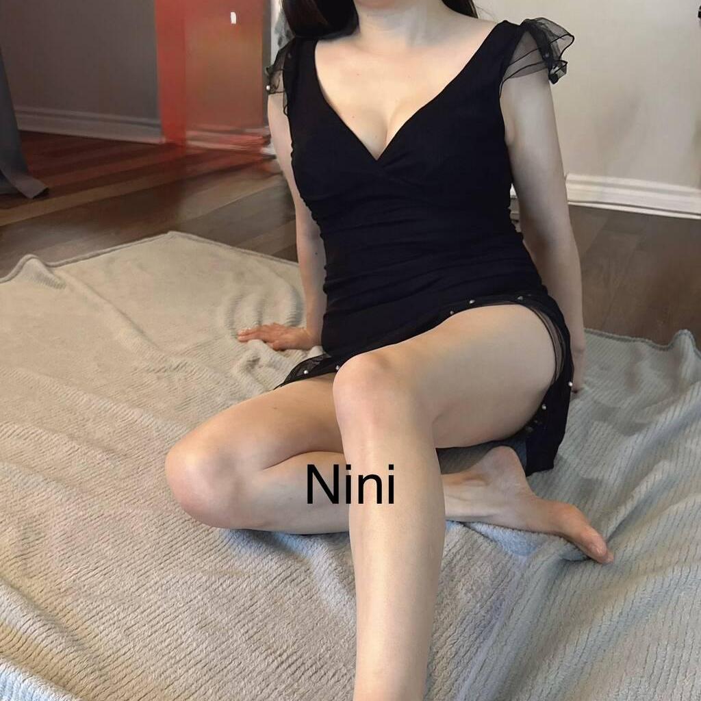 
                        Amy & Nini
                     is Female Escorts. | Niagara | Ontario | Canada | EscortsLiaison