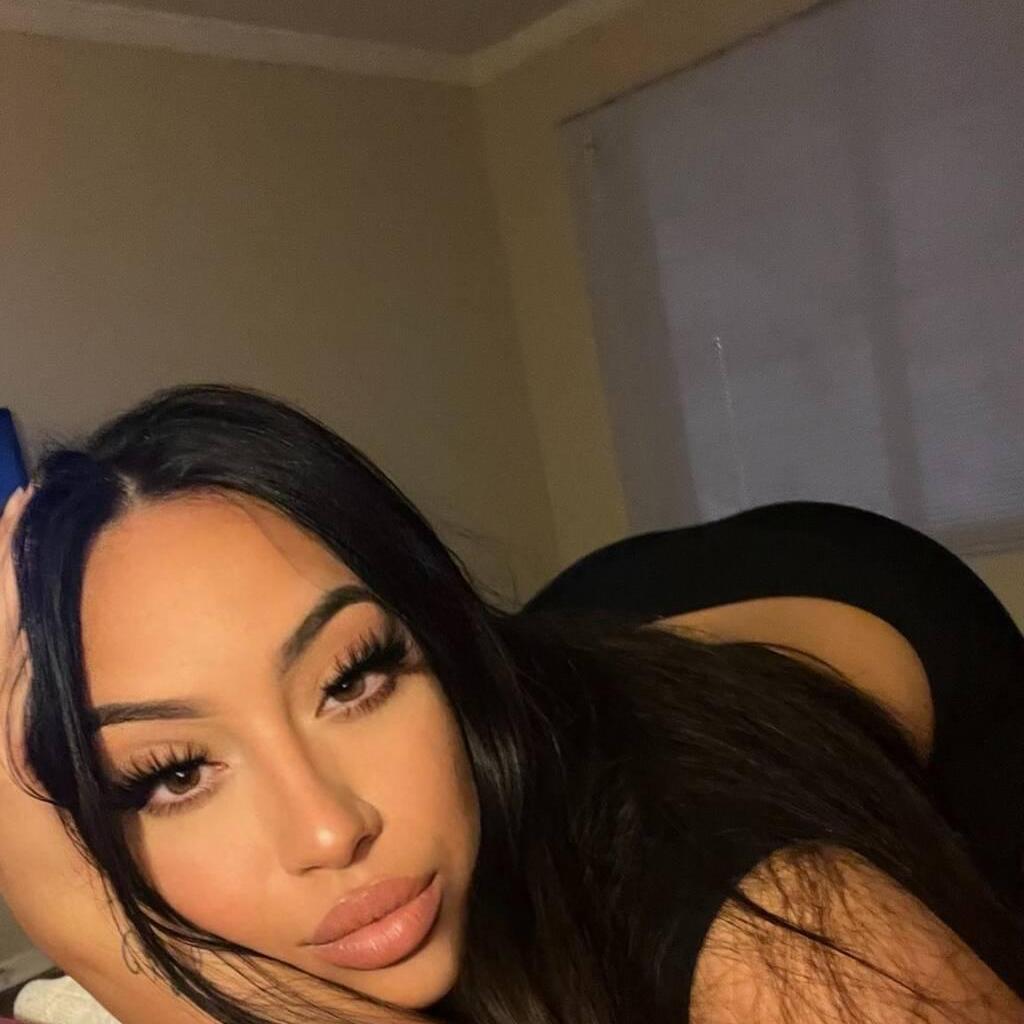 
                        Tina
                     is Female Escorts. | Vancouver | British Columbia | Canada | EscortsLiaison