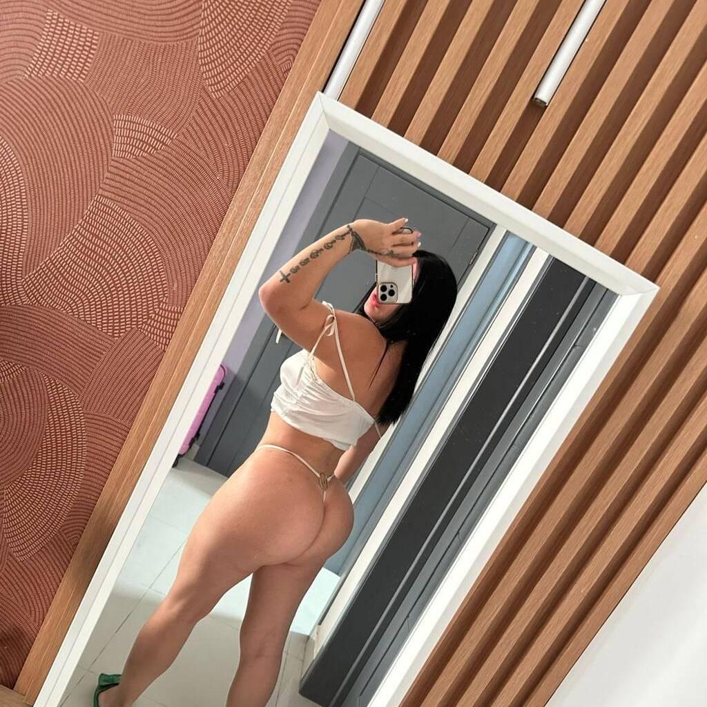 
                        Luna
                     is Female Escorts. | St. Albert | Alberta | Canada | EscortsLiaison