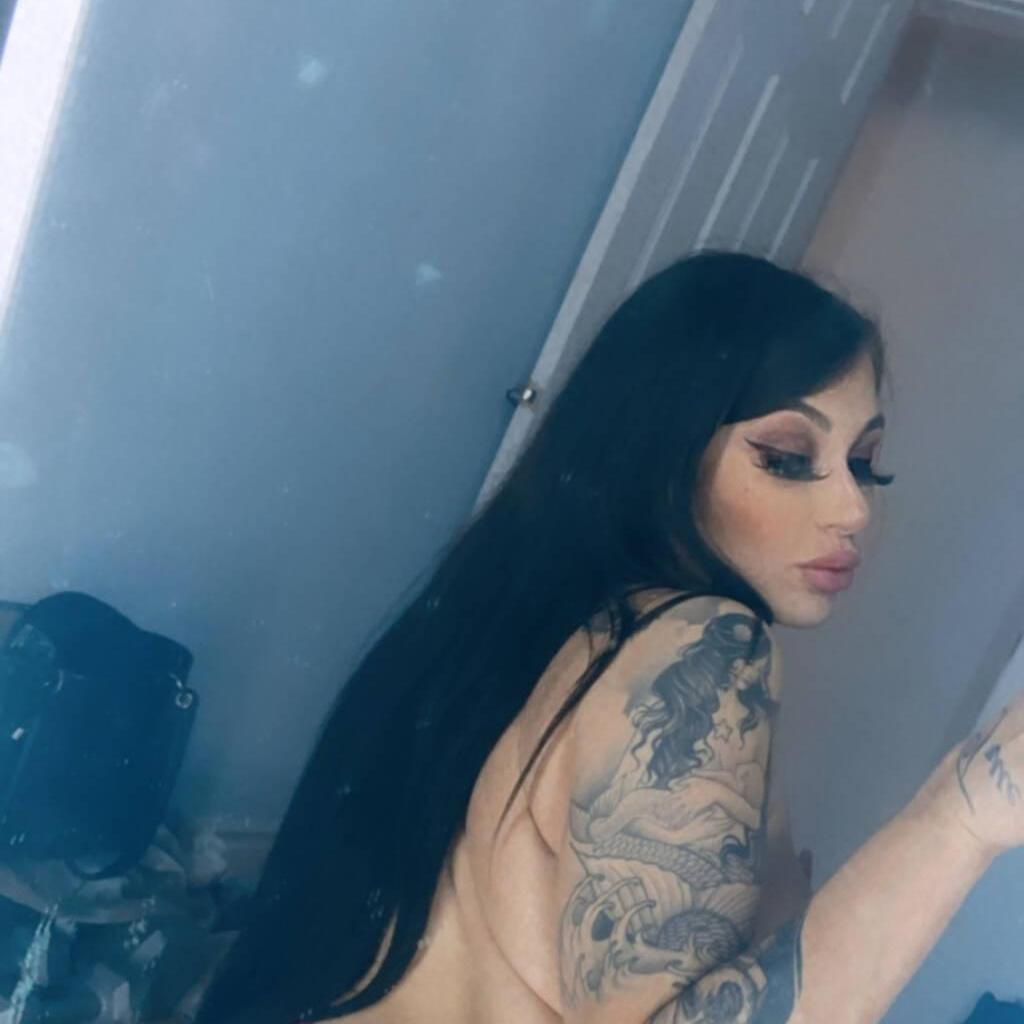 
                        Aly
                     is Female Escorts. | Lethbridge | Alberta | Canada | EscortsLiaison