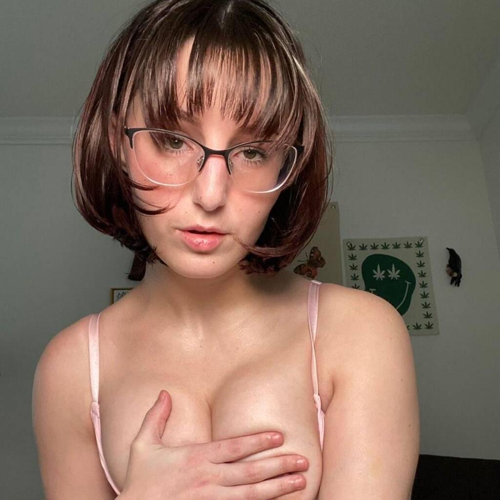 
                        Barbara
                     is Female Escorts. | windsor | Ontario | Canada | EscortsLiaison