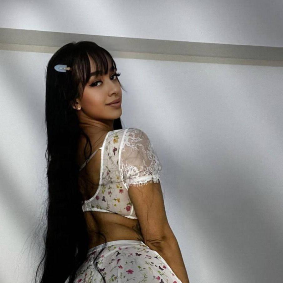 
                        Scarlet
                     is Female Escorts. | windsor | Ontario | Canada | EscortsLiaison