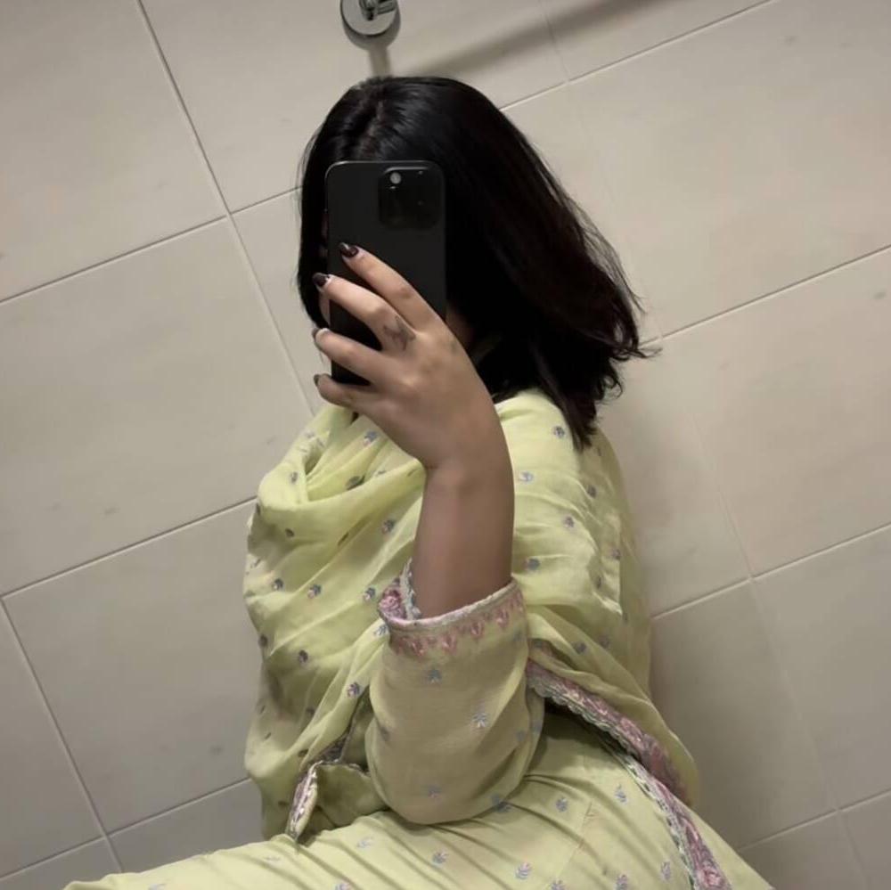 
                        S H R E Y A
                     is Female Escorts. | windsor | Ontario | Canada | EscortsLiaison