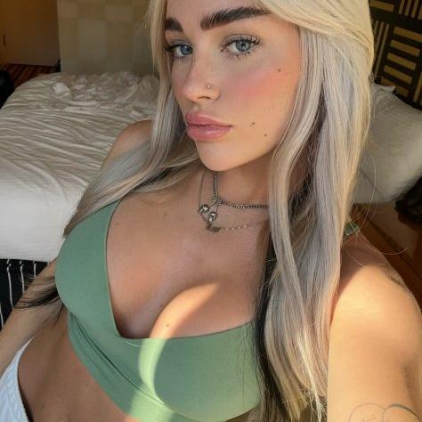  is Female Escorts. | Chicago Falls | Illinois | United States | EscortsLiaison