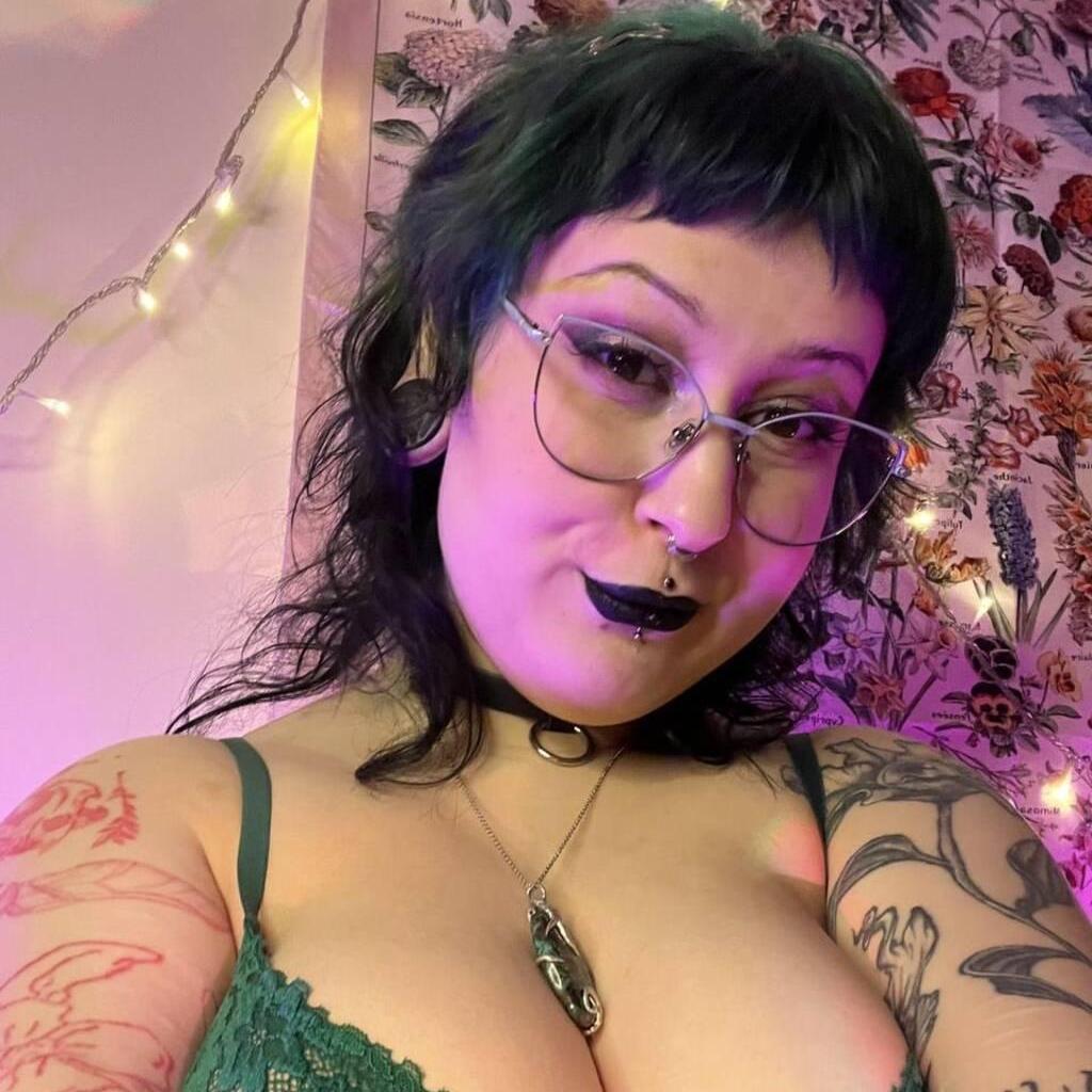 
                        Amber
                     is Female Escorts. | Lethbridge | Alberta | Canada | EscortsLiaison