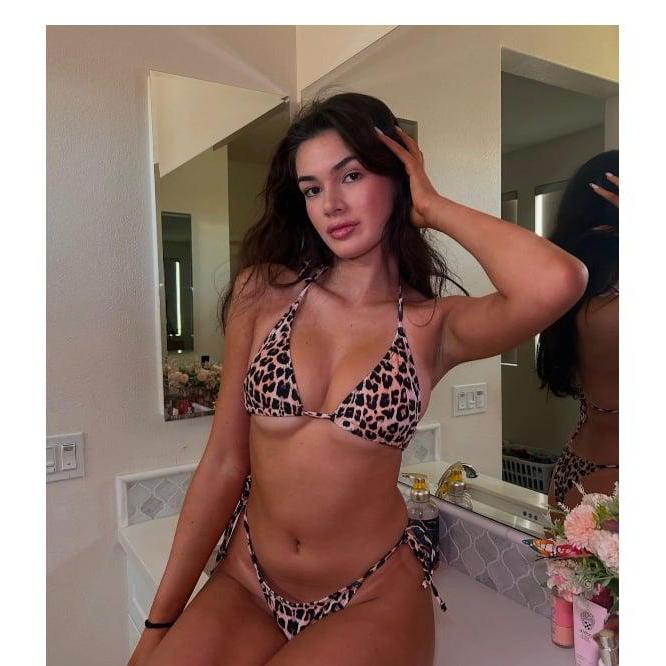  is Female Escorts. | Essex | United Kingdom | United Kingdom | EscortsLiaison