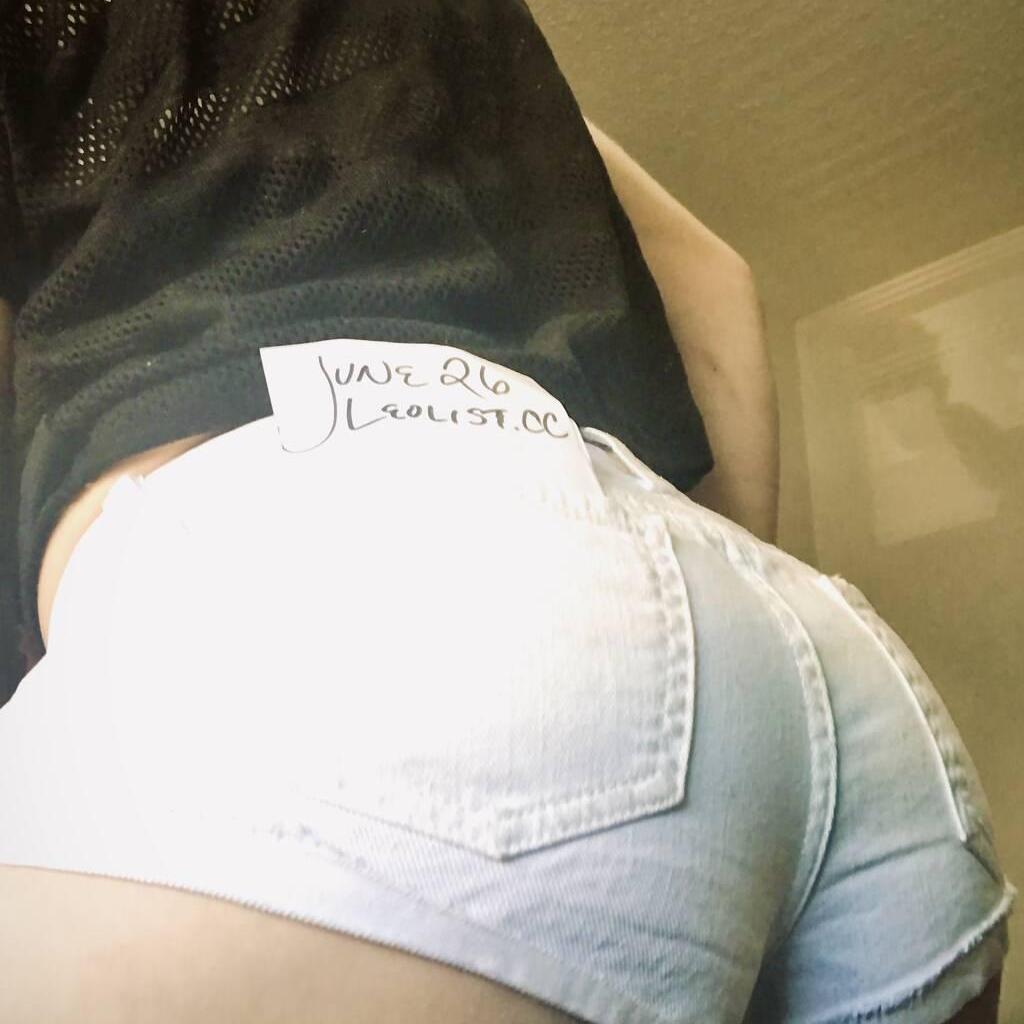 
                        Amber Ashes
                     is Female Escorts. | Calgary | Alberta | Canada | EscortsLiaison