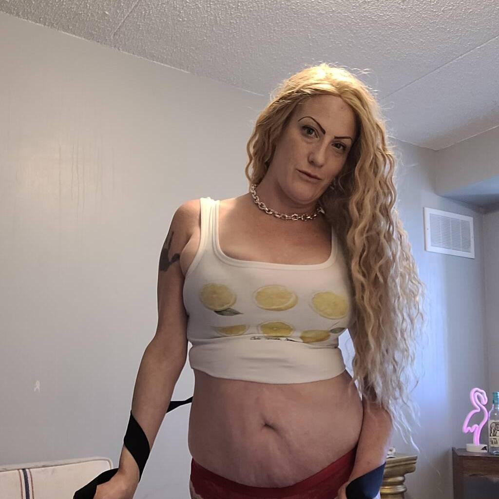 
                        Gem
                     is Female Escorts. | Hamilton | Ontario | Canada | EscortsLiaison