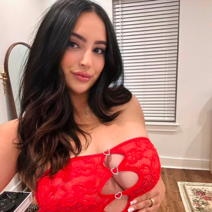 Sandra is Female Escorts. | Maui | Hawaii | United States | EscortsLiaison