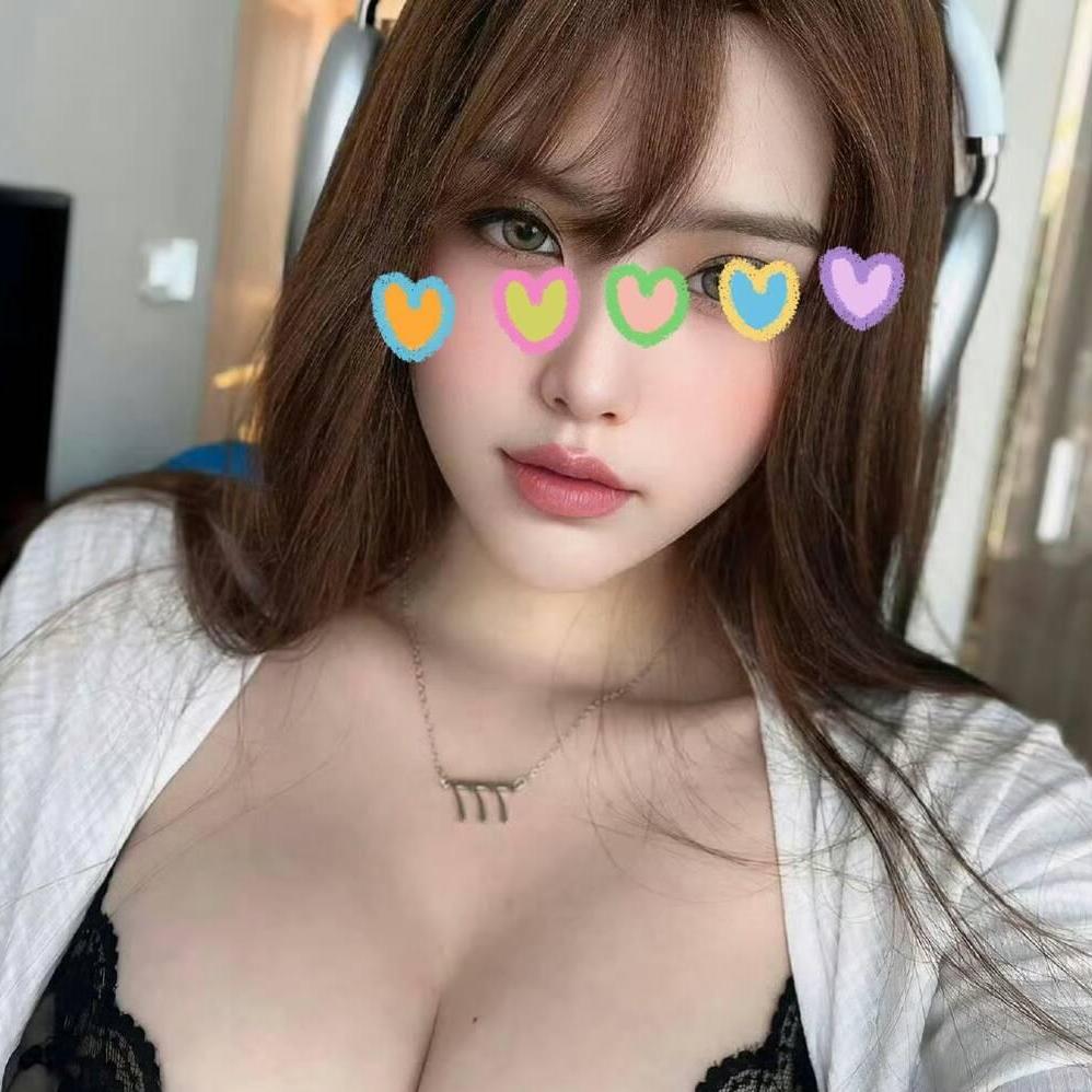 
                        Darlyn
                     is Female Escorts. | Winnipeg | Manitoba | Canada | EscortsLiaison