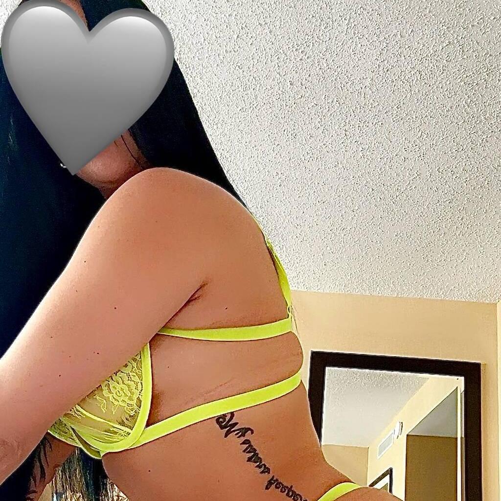 
                        Hazel
                     is Female Escorts. | Grande Prairie | Alberta | Canada | EscortsLiaison