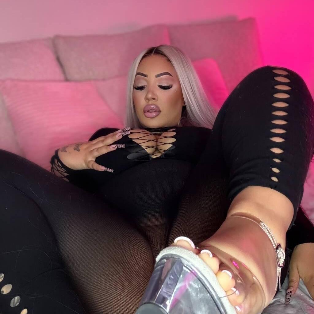 
                        Chloe Cashmere
                     is Female Escorts. | Ft Mcmurray | Alberta | Canada | EscortsLiaison