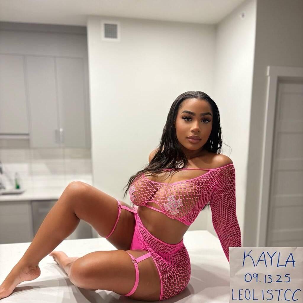 
                        Kayla
                     is Female Escorts. | Barrie | Ontario | Canada | EscortsLiaison