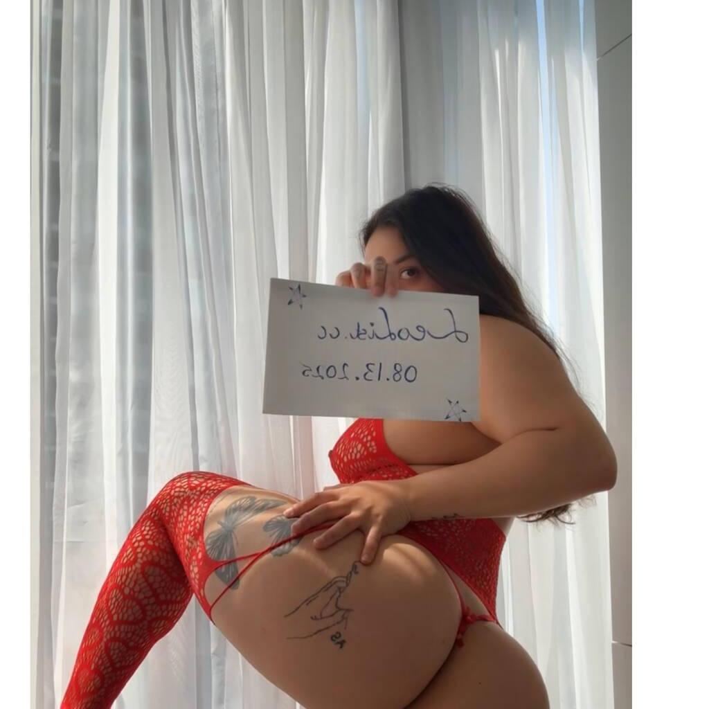 
                        Stella
                     is Female Escorts. | Sarnia | Ontario | Canada | EscortsLiaison