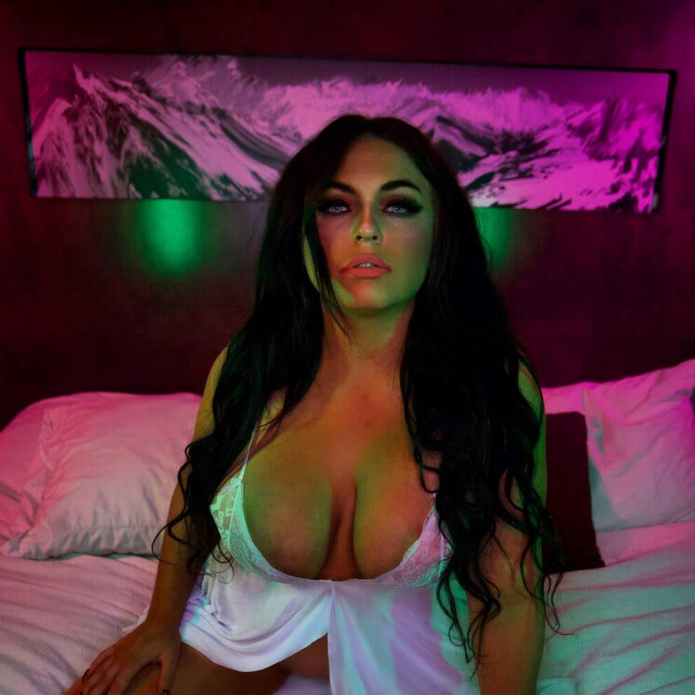 
                        Alexis Frulling
                     is Female Escorts. | Calgary | Alberta | Canada | EscortsLiaison