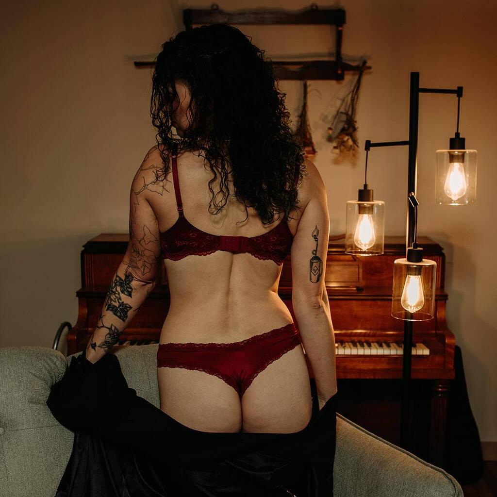 
                        Inara O'Neill
                     is Female Escorts. | Victoria | British Columbia | Canada | EscortsLiaison