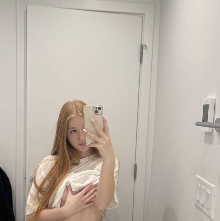 
                        Brooke
                     is Female Escorts. | Brandon | Manitoba | Canada | EscortsLiaison