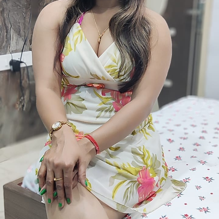 reyaa is Female Escorts. | Delhi | India | India | EscortsLiaison