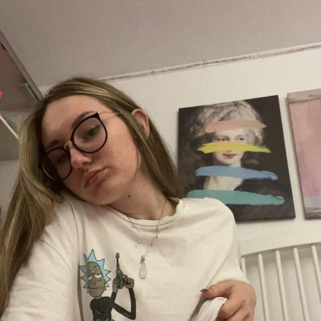 
                        Kenna
                     is Female Escorts. | Comox Balley | British Columbia | Canada | EscortsLiaison