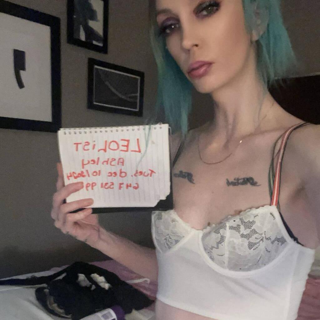 
                        Raven blu
                     is Female Escorts. | Toronto | Ontario | Canada | EscortsLiaison