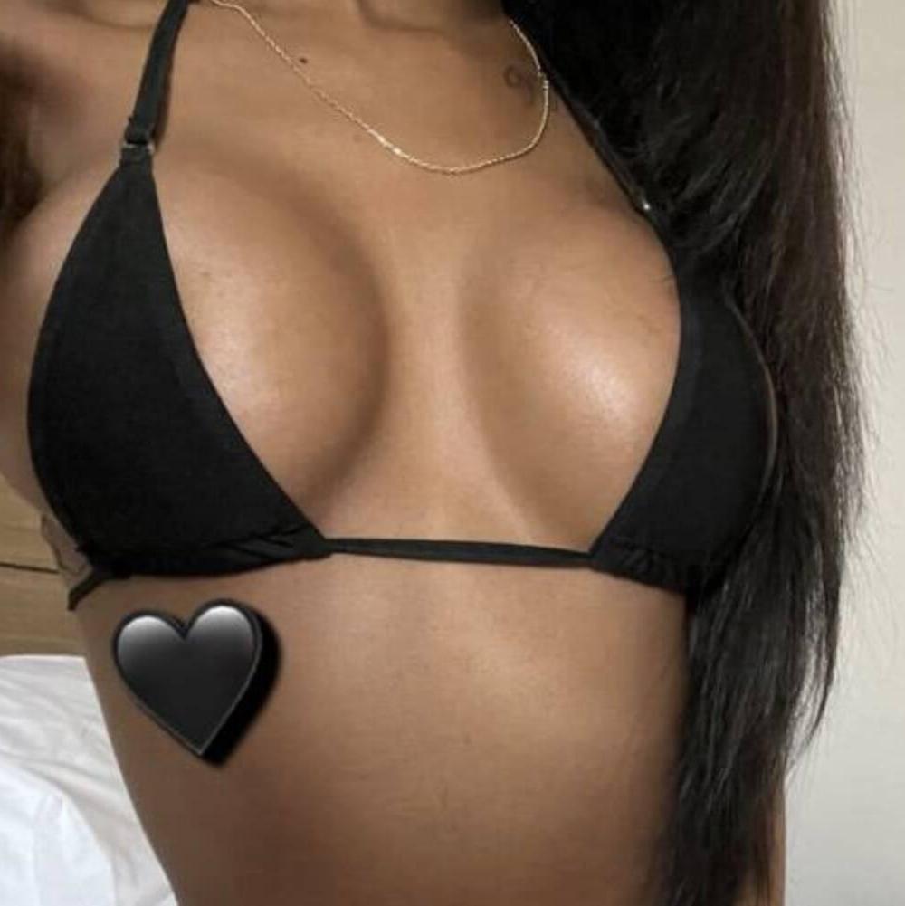 
                        Tina
                     is Female Escorts. | Edmonton | Alberta | Canada | EscortsLiaison