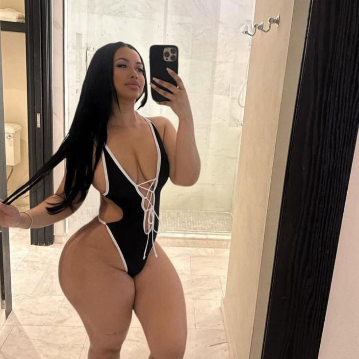  is Female Escorts. | La Crosse | Wisconsin | United States | EscortsLiaison