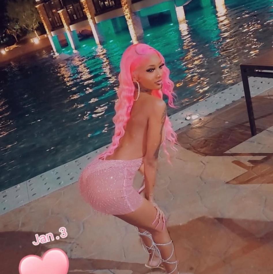  is Female Escorts. | Palm Springs | California | United States | EscortsLiaison