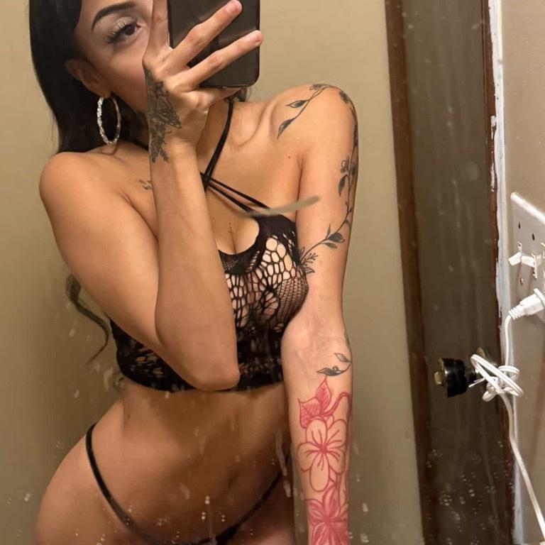  is Female Escorts. | Terre Haute | Indiana | United States | EscortsLiaison